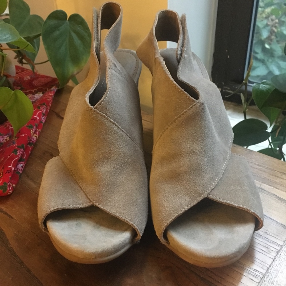 Block Heel Sandal